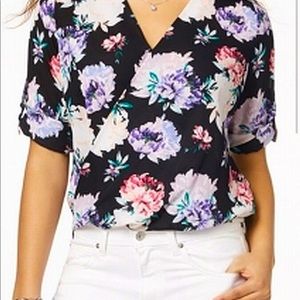 🎁Brand New W/ Tag  BCX floral Top Size Xl